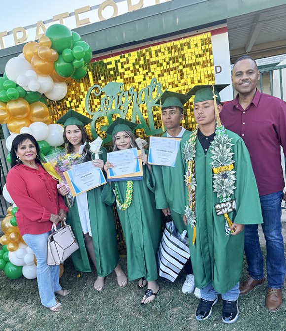 Stratford students, for the fourth year in a row, earn scholarships from Sandridge Partners. Students must have maintained a 3.5 GPA or higher throughout the school year. 